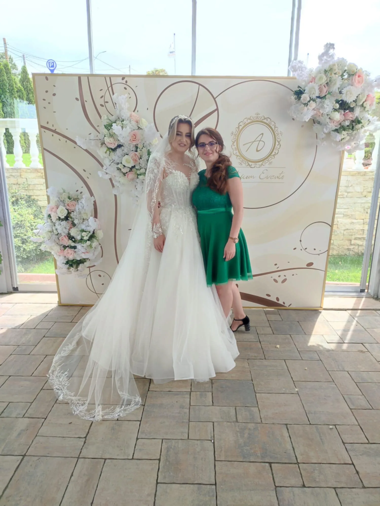Fotografia 3 din galeria Neluta Taflan Wedding planner