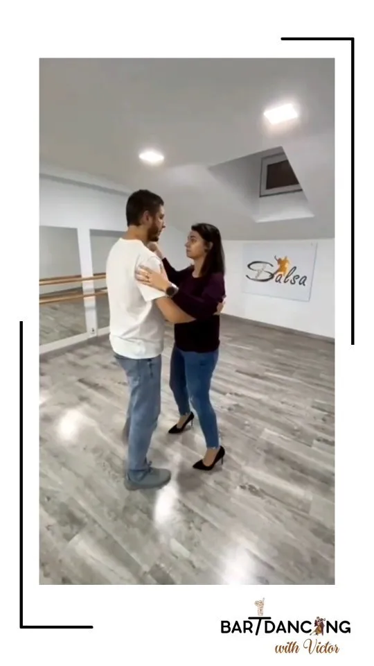 Fotografia 7 din galeria Bart Dancing with Victor - Valsul Mirilor